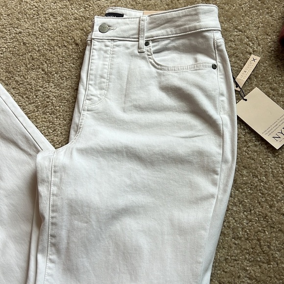 NYDJ Marilyn Straight denim jean pants white size 10 stretchy - Picture 3 of 8